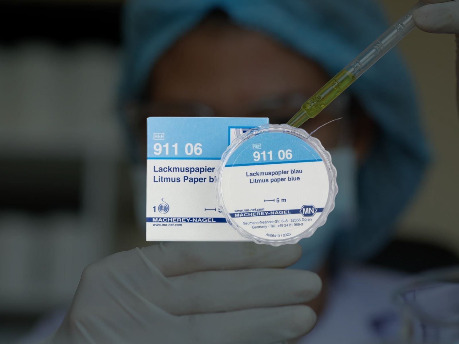 Litmus Paper: The Trusted Choice for Fast and Reliable Acid-Base Testing